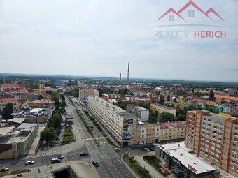 Pronájem bytu 3+kk, rekonstrukce, 97 m2, Žižkovo náměstí - A - 10