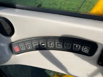 Kolové rypadlo JCB JS160W - 10