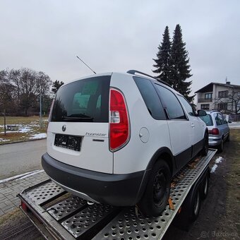 Škoda Roomster 1.4 16v 63kw scout - 10