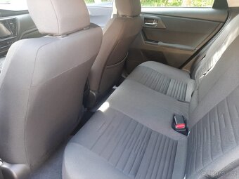 Toyota Auris Combi 1.8 16V Hybrid - 10