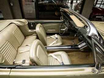 1965 Ford Mustang Convertible - 10
