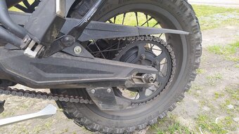 Triumph Tiger 800 XC, r.v.2011 - 10