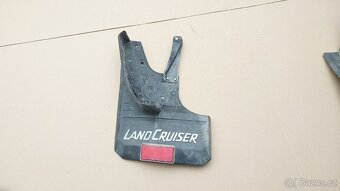 Toyota Land Cruiser 73 – Zástěrky - 10