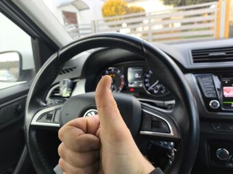 ROLOVACI KOLECKA NA MULTIFUNKCNI VOLANT - 10