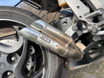 Honda CB 1000R - 10