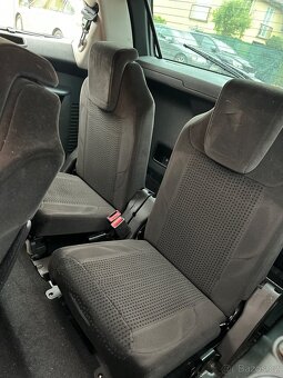 Citroën Grand C4 Picasso 2.0 HDI 100kW 2007 AUTOMAT/ 7 MÍST - 10