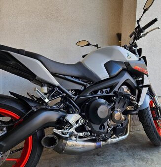 Yamaha MT 09 2020 - 10