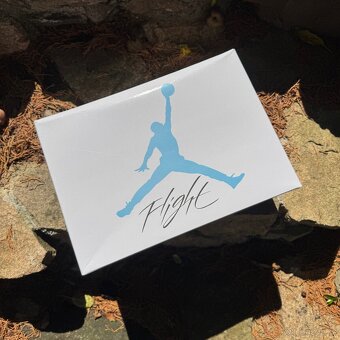 Prodávám boty Air Jordan 4 Retro “University Blue” (GS) - 10
