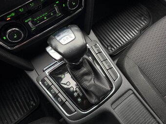 Škoda Superb 2.0 TDI Combi AUTOMAT 2010 NOVÁ STK - 10