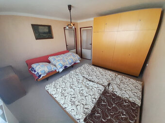 Prostorný rodinný dům 5+1 s garáží a zahradou 315m2, Kojetín - 10