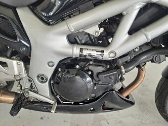 Suzuki SV650 - 10