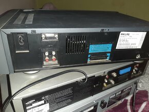 Prodám videorekorder PHILIPS - 10