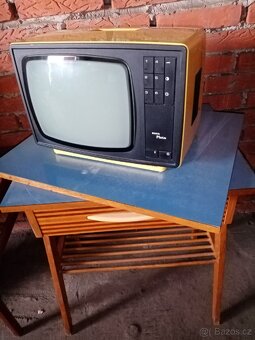 Stůl, stolek Brusel pod televizor - 10