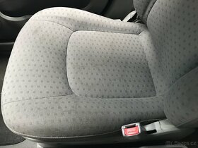 Kia Carens 2 1,8 16V 2003 93kW-KRASNA JEZDI - dily - 10