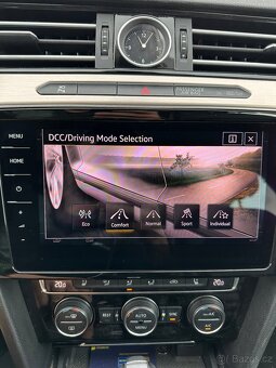 VW Passat Variant 2.0 TDI Highline DIGI budíky - 10