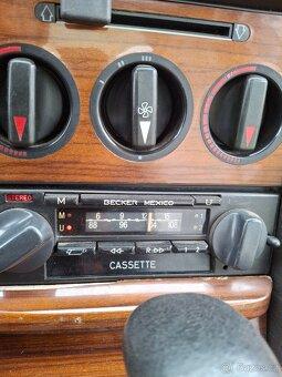 Mercedes-Benz W123 Coupe 280CE - 10