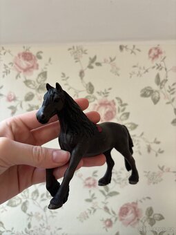 Schleich koně - 10