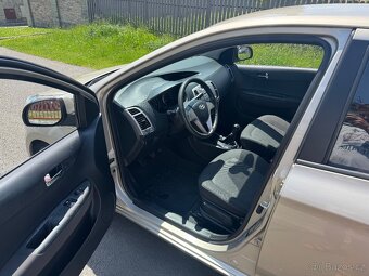 Hyundai i20 - 10