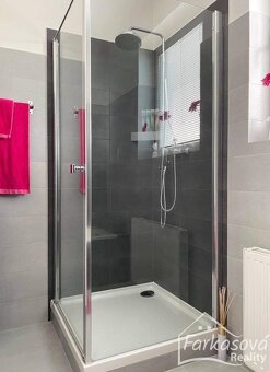 Pronájem moderně zařízeného bytu 2+kk na ul. Novosadský dvůr - 10