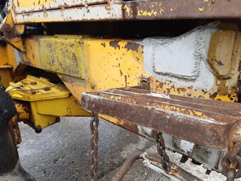 Lesní traktor LKT-81 TURBO se sklopným štítem - 10