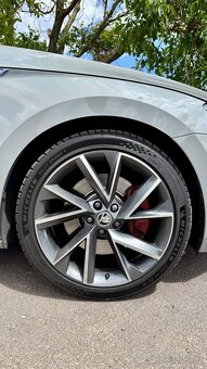 Škoda Superb III sportline, 2.0 TSi 206 kW - 10