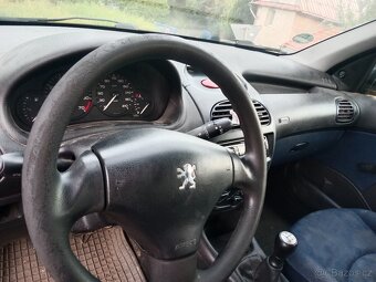 Peugeot 206 - 10
