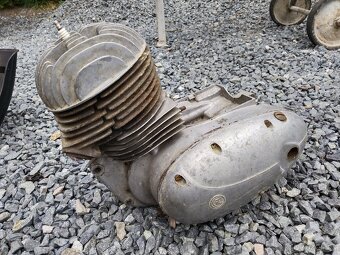 ČZ 125, 175, 250 a sport - 10