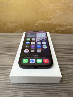 Apple iPhone 15 128GB black, baterie 100% - 10