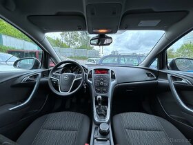 Opel Astra J sedan TURBO - 10