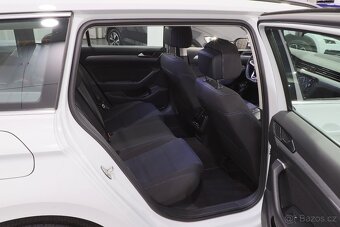 VW Passat B8 GTE Variant 1.4TSI 160kW - záruka Autodraft - 10
