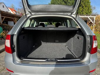 ŠKODA SUPERB KOMBI 2011 2.0TDI AMBITION - 10