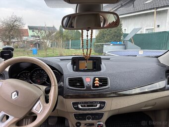 Renault Fluence 1.5 dci 81 kW, r.v.2011 - 10