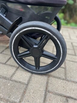 Kočárek Joolz Geo3 kompletní set | Brilliant black - 10