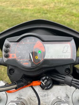 KTM 690 SUPERMOTO - 10