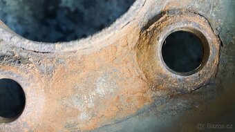 Plechové disky Hyundai R15 - 10