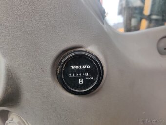 Kolový otočný bagr VOLVO EWR 150 E - 10