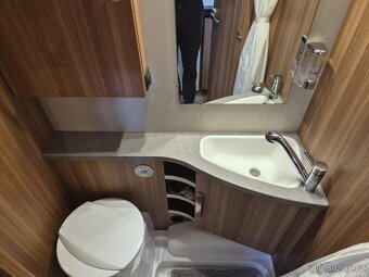 Karavan obytny přívěs WEINSBERG CaraOne - 10