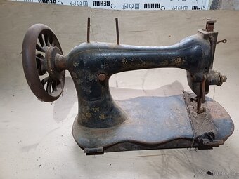 staré šicí stroje k renovaci - 10