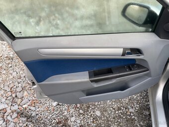 Opel Astra1.4 16V - 10