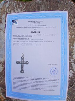 Kříž s diamanty, zlato+stříbro - 10