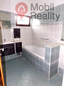 Dvoupodlažní rodinný dům s pozemkem po částačné rekonstrukci - 10