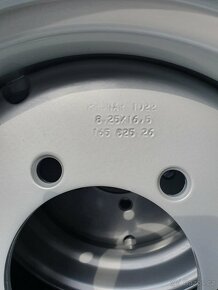 Kola UNC - Locust - 10