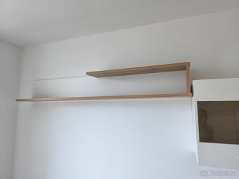 Mix nábytku (skříň, police, konferenční stolek, stůl..) - 10