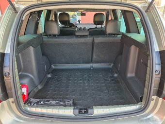 Dacia Duster 1.6 77 kW - 10