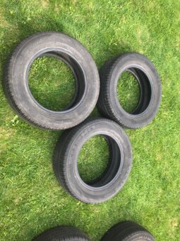 Prodám pneu 185/65 R14 - 10