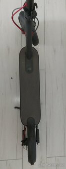 Elektrická koloběžka Xiaomi M365 - 10