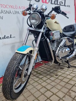 Honda VT 700c Shadow - 10