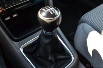 Volkswagen Sharan 2.0 TDI 4motion XEN TAŽNÉ - 10