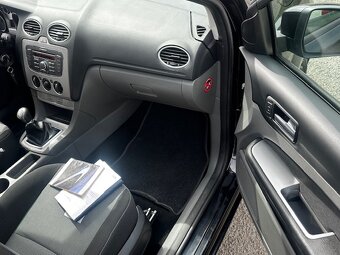 Ford Focus 1.8i 92kw, r.2010, 1.maj.,serviska, STK, klima - 10