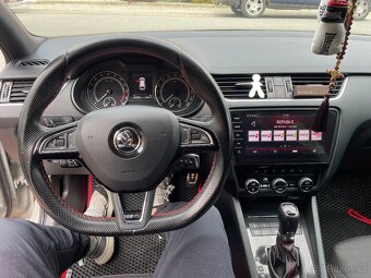 Octavia RS - 10